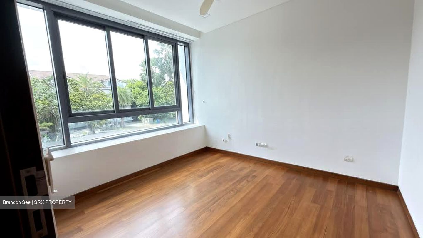 Ocean 8 (D4), Terrace #582937391